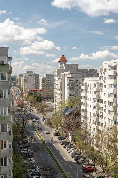 Banu Manta 18, adiacent Piata Victoriei, comision 0%.