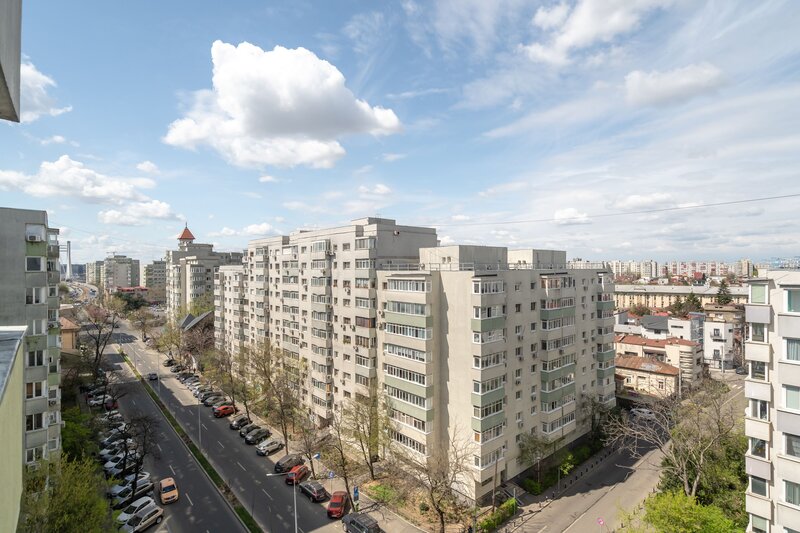 Banu Manta 18, adiacent Piata Victoriei, comision 0%.